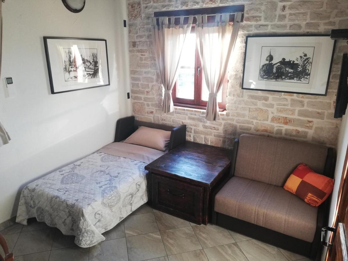 Apartments Oliva Fiorini Ngoại thất bức ảnh
